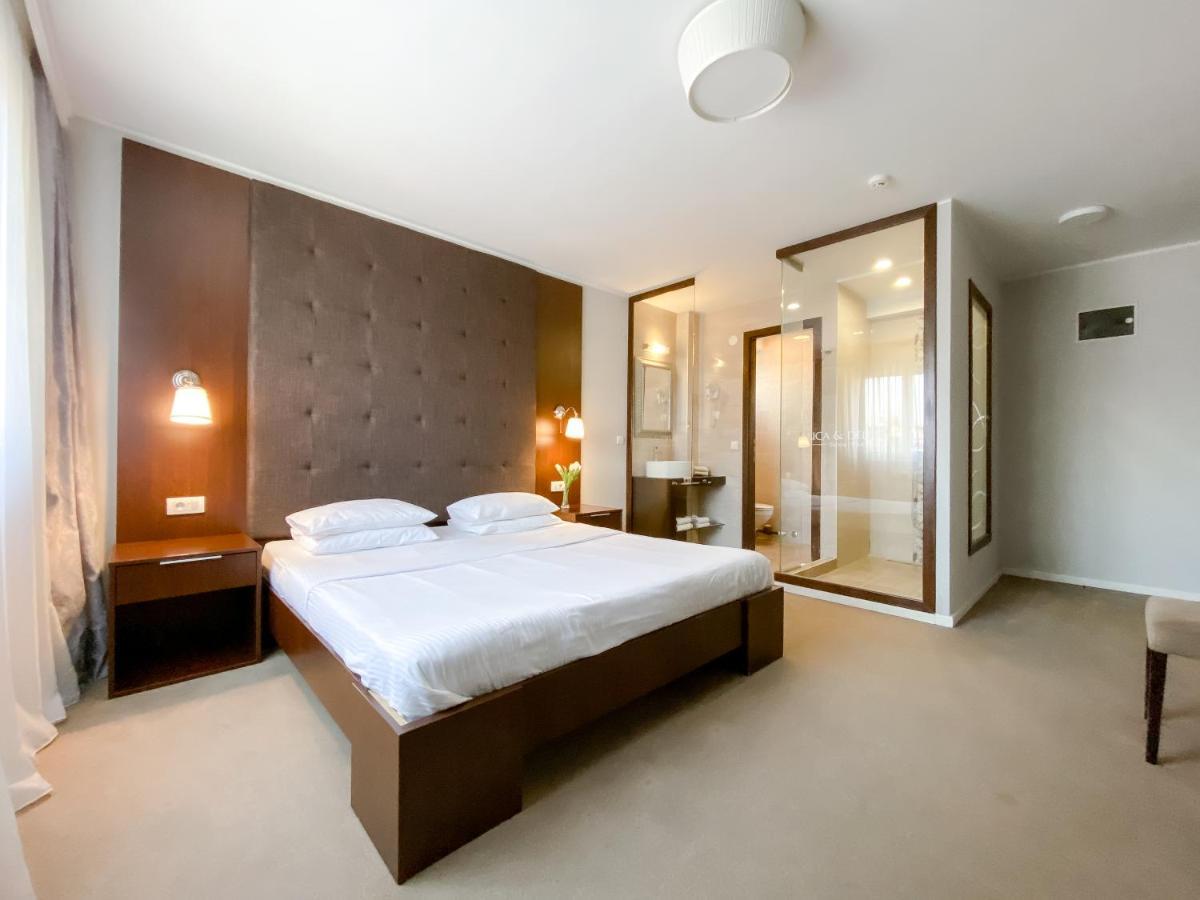 Luka De Luka Suites ベオグラード エクステリア 写真