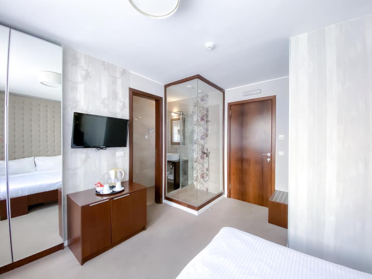 Luka De Luka Suites ベオグラード エクステリア 写真