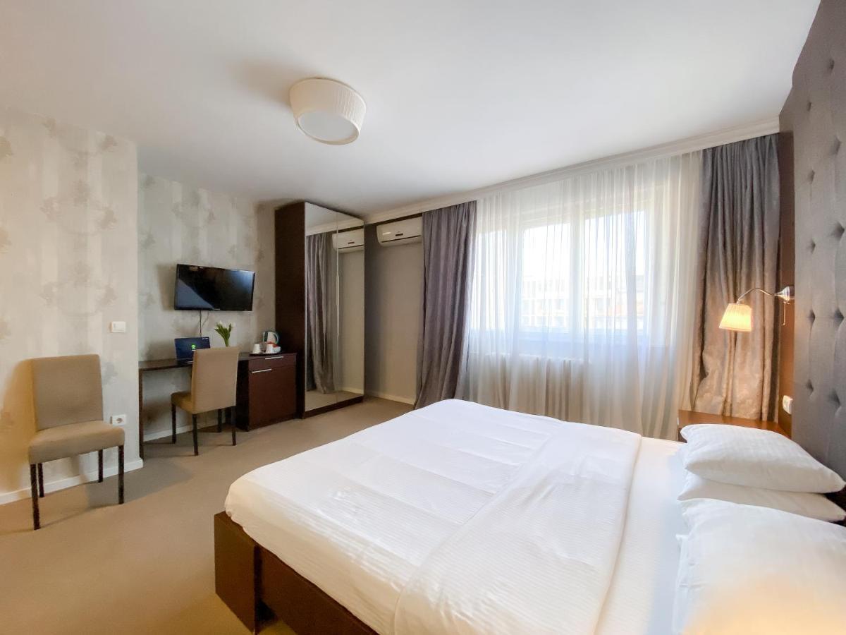 Luka De Luka Suites ベオグラード エクステリア 写真