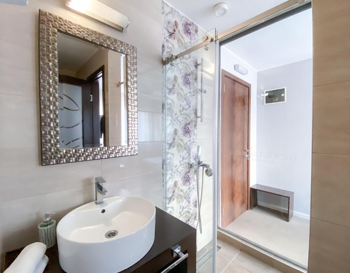 Luka De Luka Suites ベオグラード エクステリア 写真